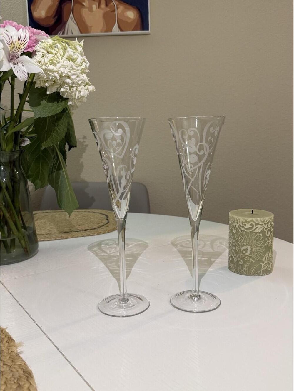 Lenox Devoted Crystal Champagne Flutes Set of 2 Wedding Toasting Glasses Hearts